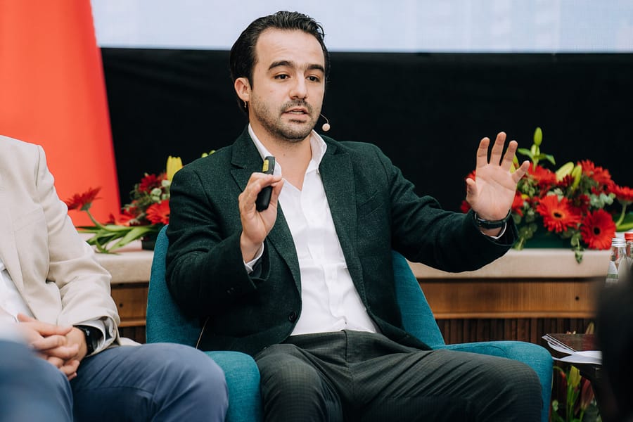 V.Velickovic May17 - 279