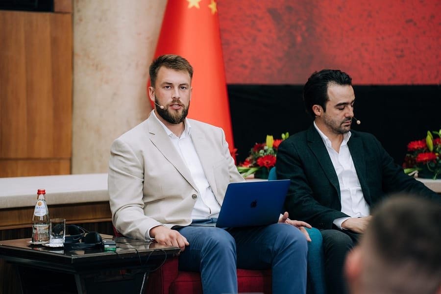 V.Velickovic May17 - 290