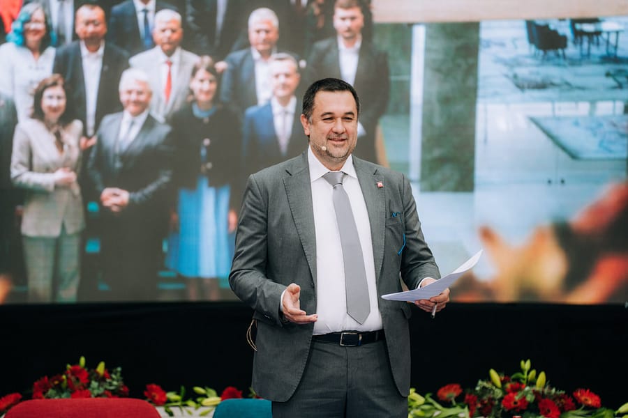 V.Velickovic May17 - 302